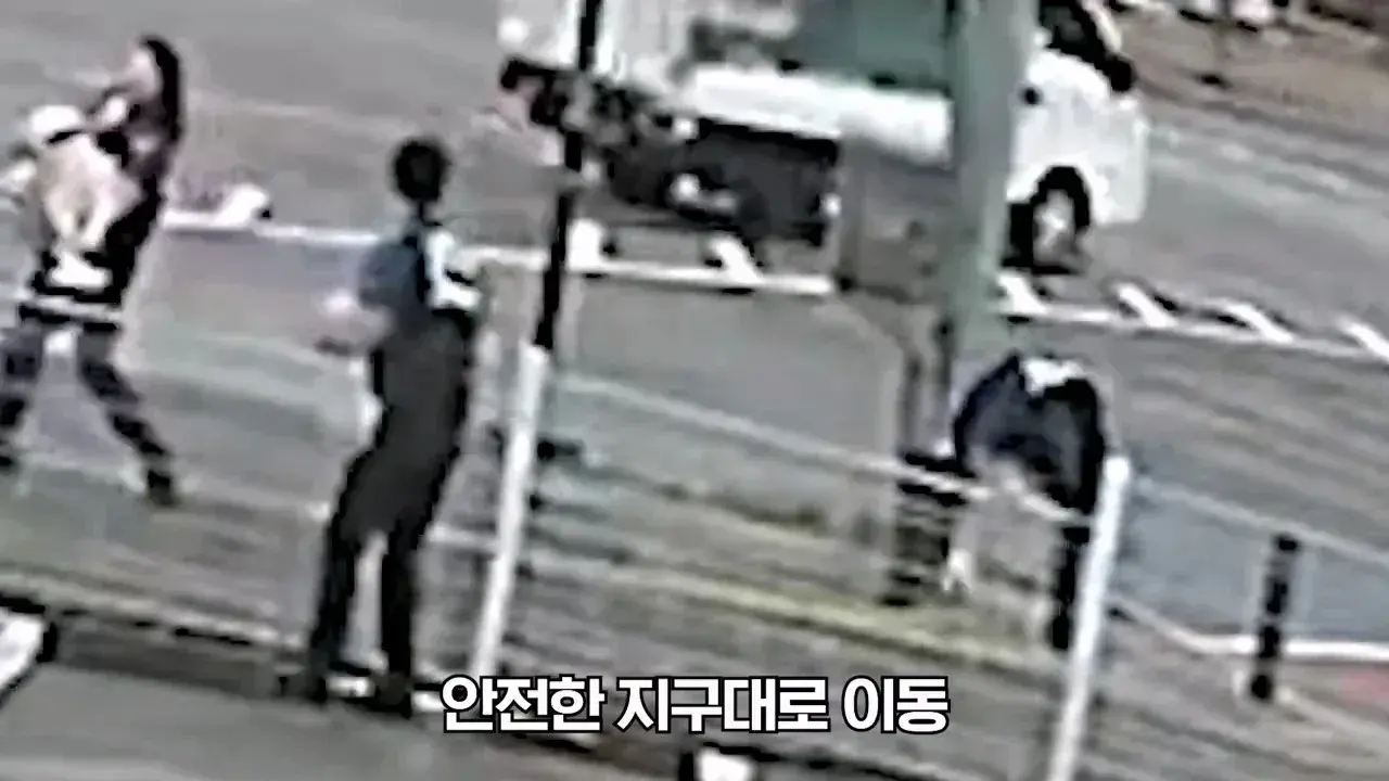 동탄 지구대 길가에 여자가 쓰러졌어요!!.jpg [24] | mbong.kr 엠봉