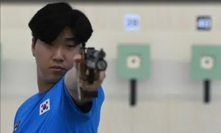 [사격] 10m 권총 이원호 은메달 | mbong.kr 엠봉