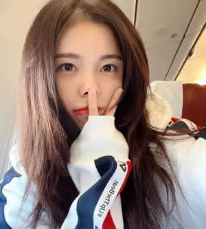 치어리더 이다혜 비행기에서 사복 미모 | mbong.kr 엠봉