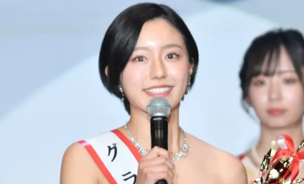 일본 미인대회 1위 출신 여대생 | mbong.kr 엠봉