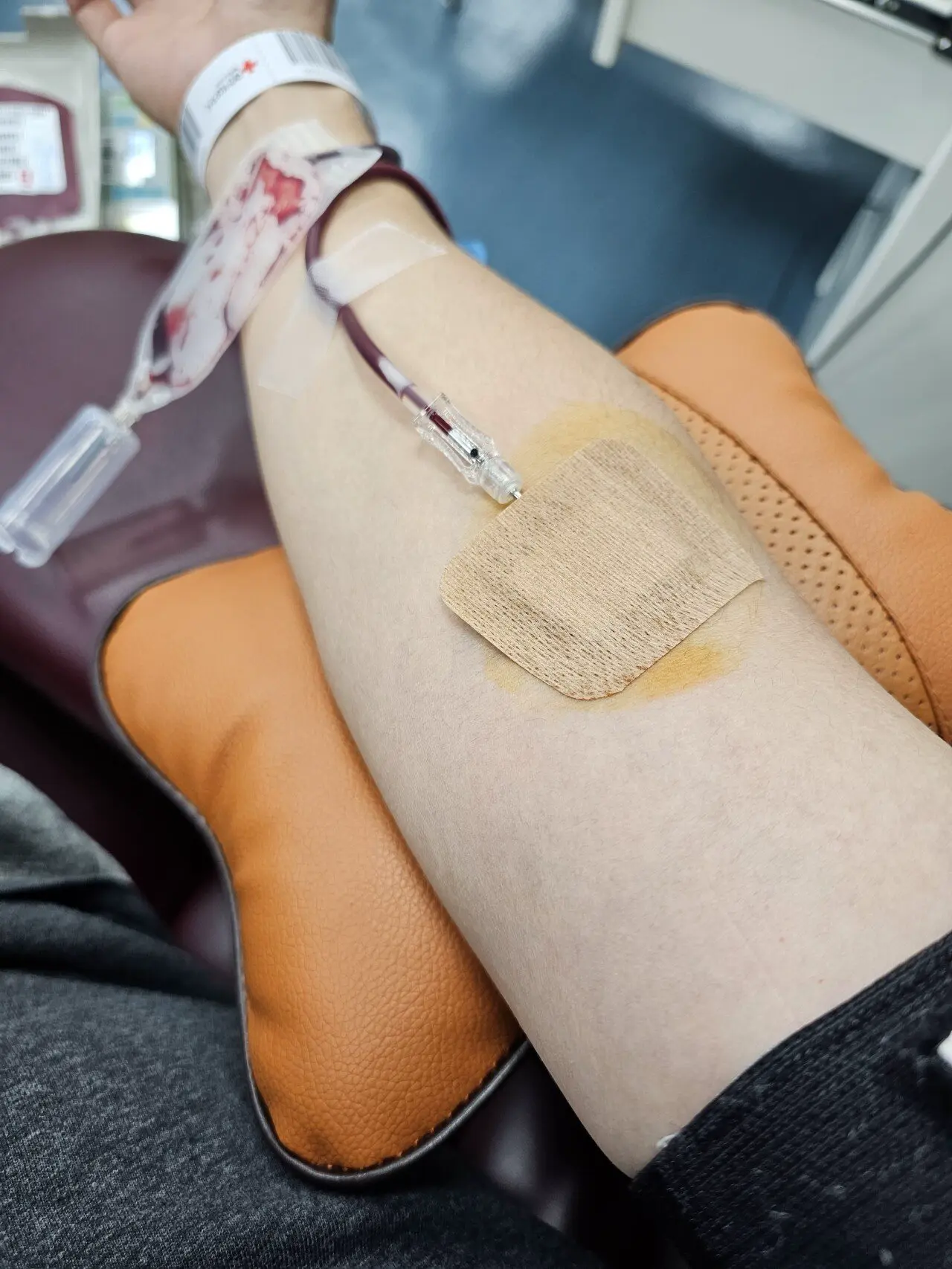 헌혈했습니다 (긴급 제제 요청) | mbong.kr 엠봉