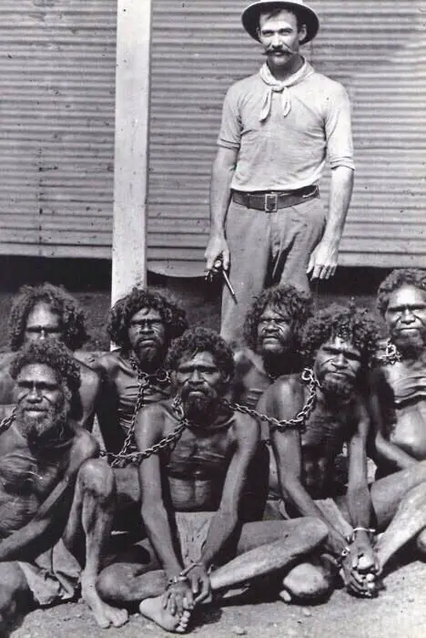 1960년대에도 호주의 원주민들은 법적으로 동물로 인정 | mbong.kr 엠봉