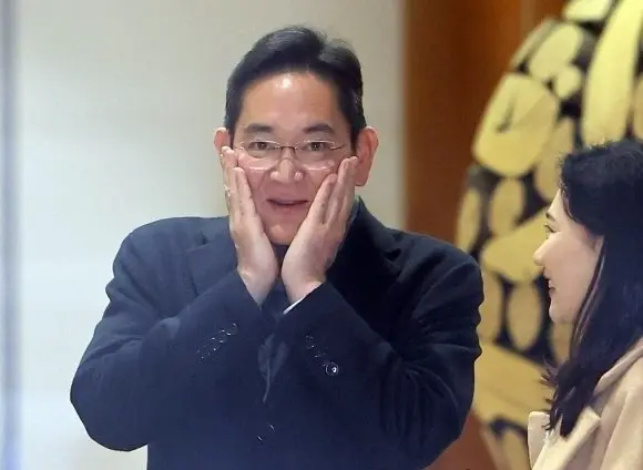 세계 500대 부자 중 유일한 한국인 | mbong.kr 엠봉