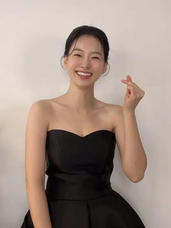 이시아 시상식 드레스 블랙 오프솔더 | mbong.kr 엠봉