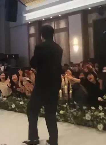 결혼식장 반응 폭발한 이유 | mbong.kr 엠봉