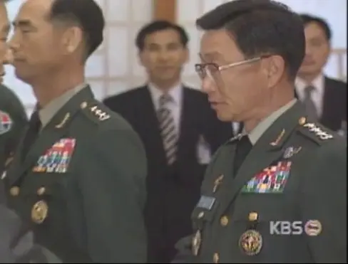 서울대학교 최초의 육군 대장 | mbong.kr 엠봉