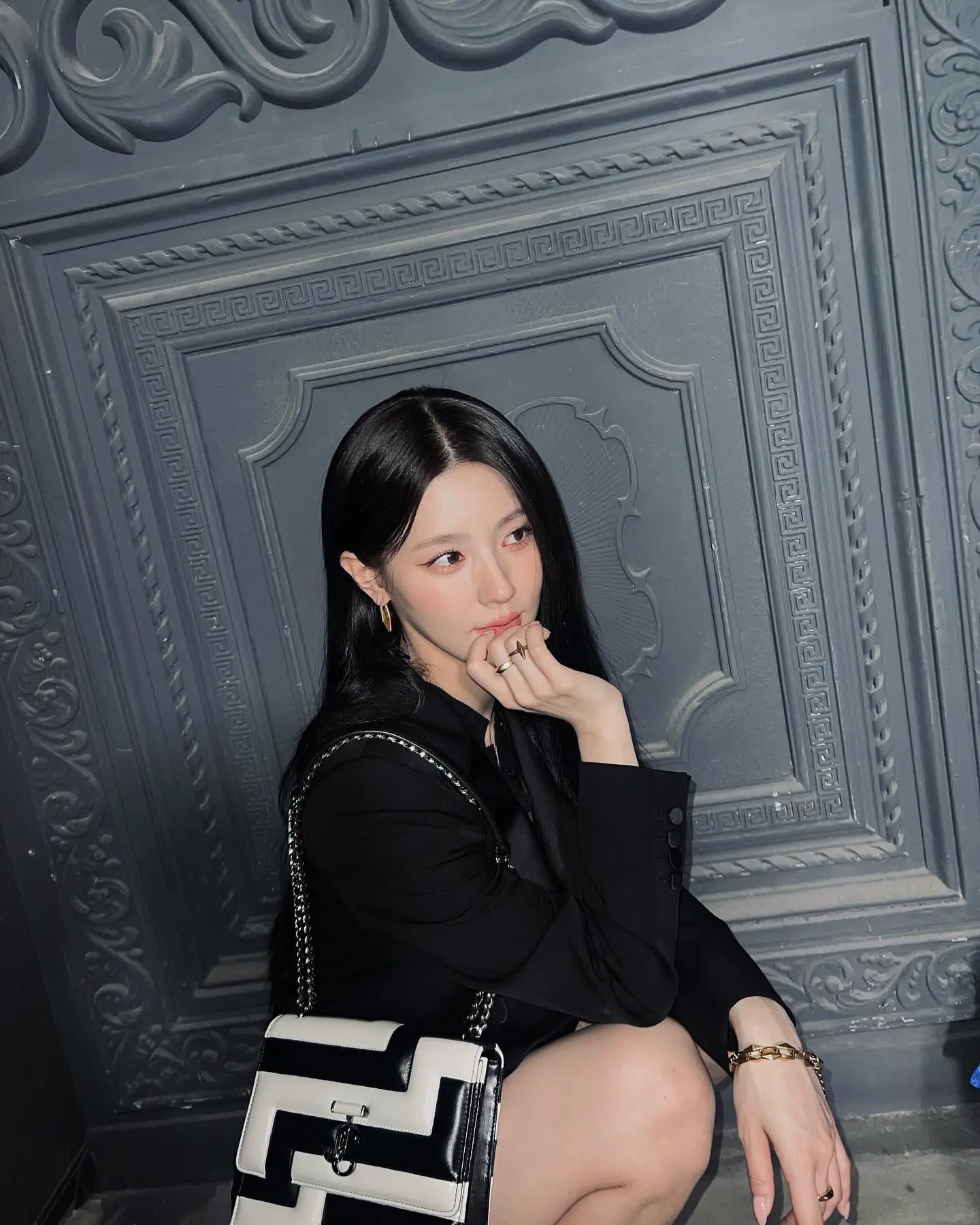 (여자)아이들 미연 섹시한 블랙 끈 민소매 드레스 | mbong.kr 엠봉