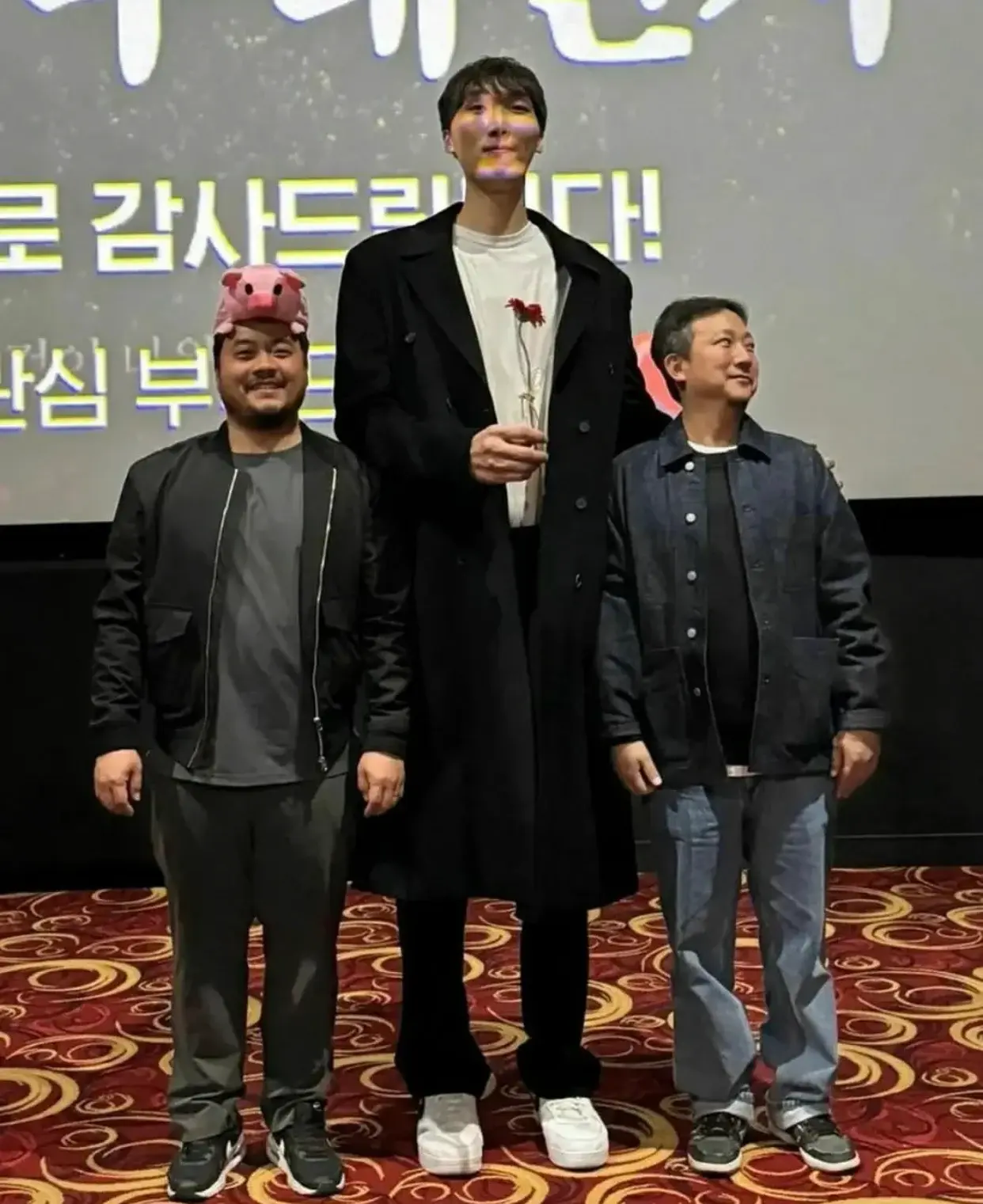 키 220cm라는 파묘 배우 | mbong.kr 엠봉