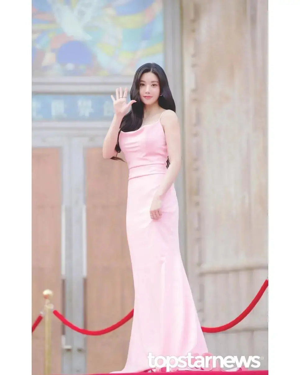권은비 핑크 드레스.jpg | mbong.kr 엠봉