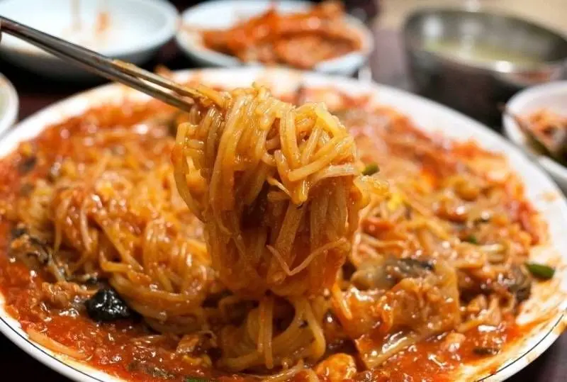 부산에서만 먹는다는 감자사리.jpg | mbong.kr 엠봉
