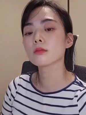 유명 여자 인플루언서와 닮은 누나 | mbong.kr 엠봉