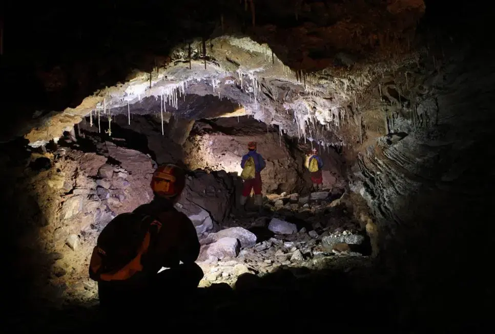 터널 공사중 동굴이 발견된 경우 | mbong.kr 엠봉