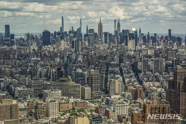 도시가 너무 무거워 가라앉고 있는 뉴욕 | mbong.kr 엠봉
