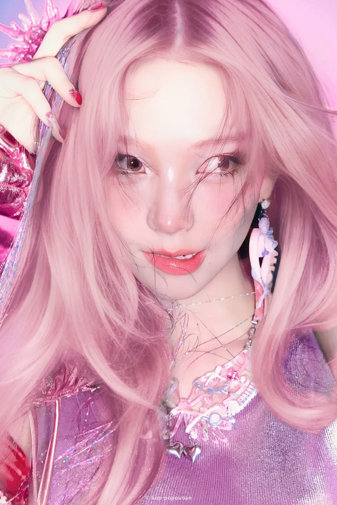 핑크머리 카리나 | mbong.kr 엠봉