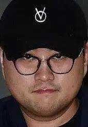 경찰조사 마친 김호중 눈빛 ㄷㄷ.jpg | mbong.kr 엠봉