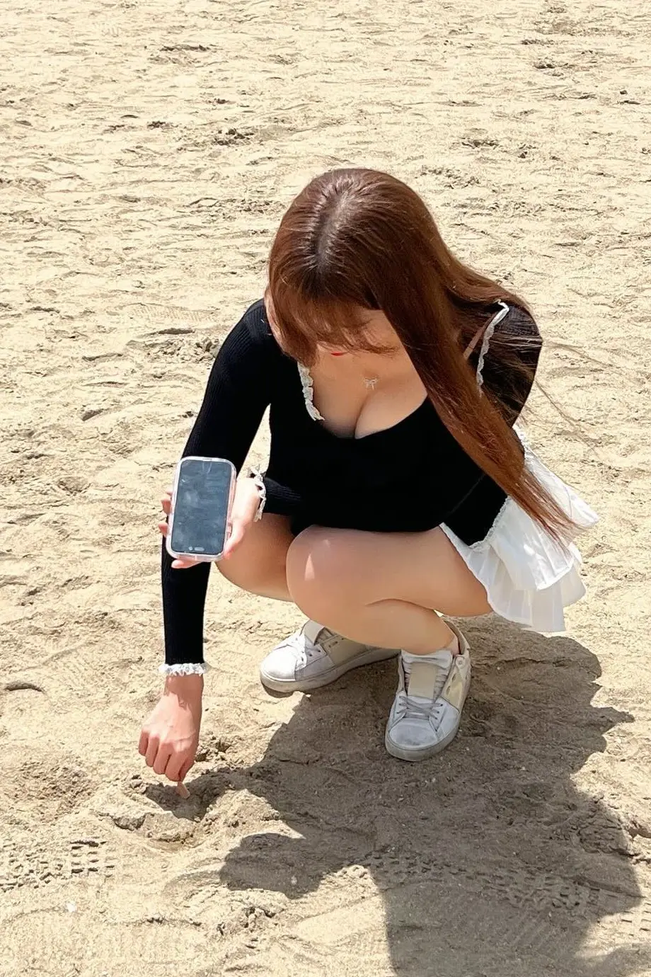 치어리더 김도아 사복 몸매 타이트한 흰 셔츠 브라 노출 셀카 | mbong.kr 엠봉