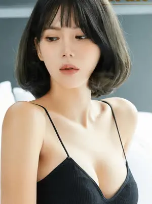 모델 킴다경 블랙 끈나시 가슴골 | mbong.kr 엠봉